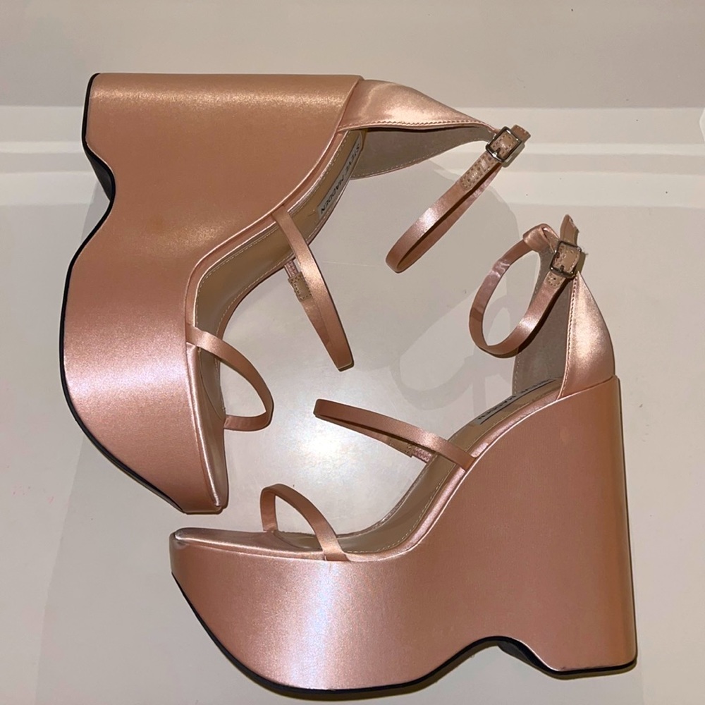 Steve Madden VARIA blush platform heels
